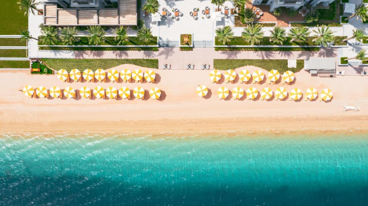 Vida Beach Resort Umm Al Quwain Umm al-Quwain Exterior foto Aerial view of the beach at The Standard, East Village
